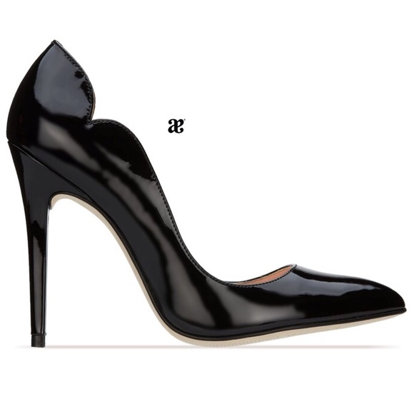 Heels - Picture 2 of 4